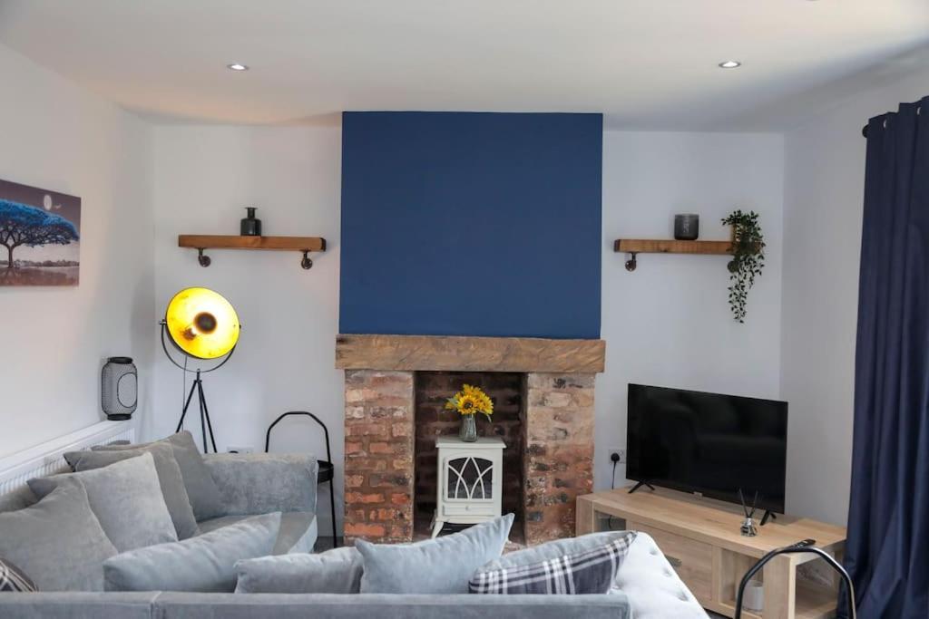 Perfect For Contractors With On Site Parking Βίλα Brierley Hill Εξωτερικό φωτογραφία